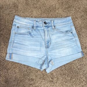 American Eagles light wash jean shorts.
